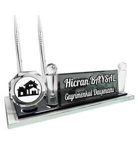 Sentez Emlakçı Masa İsimliği Gayrimenkul Danışmanı Ofis Hediyesi Masa Üstü İsimlik (Gümüş Gri)