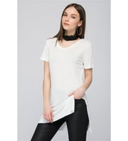 8051038 V Yaka Yanı Yırtmaçlı Kısa Kol T.Shirt EKRU