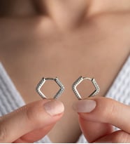 925 Ayar Gümüş Zirkon Taşlı Trend Halka Küpe
