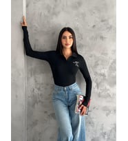 New York Yazılı Yakalı Uzun Kollu Crop Sweatshirt (Siyah)