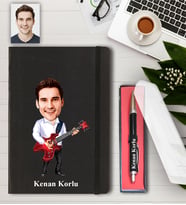 Kişiye Özel Gitar Çalan Adam Karikatürü Defter ve Kalem
