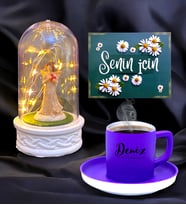 İsimli Mor Renkli Kahve Fincanı ve Led Işıklı Tasarım Fanus ve  Kişiye Özel Hediye Seti (Model 2)