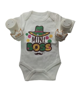 Hoşgeldin Bebek, Yenidoğan Erkek Bebek, Mini Boss, Baskılı Badi ve Aksesuarlı Çorap Hediye Seti