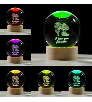 Wolawood Kristal Cam Kar Küresi 3D Renk Değiştiren Rgb'li Doğal Ahşap Standlı USB Kablolu LED Işıklı Lamba Seti Konsept Dekoratif Hediyelik Eşya Top Dekor Özel Premium Seri
