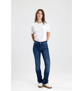 Yeni Sezon Orta Koyulukta Indigo Denim Monica24 Yumuşak Doğal His Veren Kadın Jean Pantolon