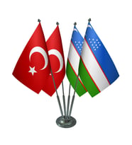 Masa Üstü Özbekistan Bayrağı Türk Bayrağı Dörtlü Krom Direk Masa Bayrak Seti