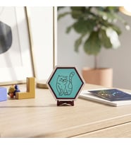 Şık Kedi Desenli Masaüstü Aksesuarı Çalışma Alanlarınıza Pozitif Enerji Katan Hediyelik Özel Tasarım Ürün 10x10 cm