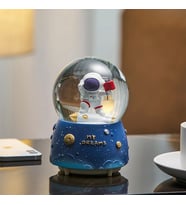 Dönen Bayraklı Astronot Temalı Büyük Boy Püskürtmeli Müzikli Işıklı Kar Küresi (Sarı)