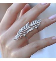 Yaprak Modeli Zirkon Taşlı Tasarım Yüzük