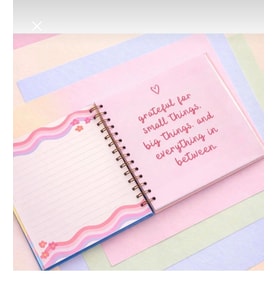 Spiralli Süresiz Planlayıcı - 19x19cm - Motivasyon ve Sticker Sayfaları (Çok Renkli)