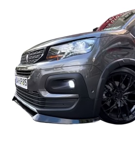 Citroen Berlingo 2023-2024 Ön Lip(Parlak Siyah) (Standart)