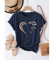 Unisex Leopar Kelebekli Kalp Tasarım Basklı Tshirt (Bebe Mavi)