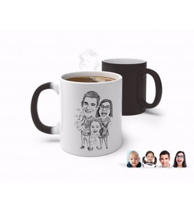 BK Gift Kişiye Özel Karakalem 4'lü Aile Karikatürlü Sihirli Kupa Bardak-1 (Beyaz)