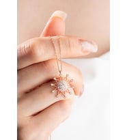 925 Ayar Gümüş Rose Zirkon Taşlı Güneş Model Kolye