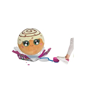 Dev Boyutunda Kocaman Sarılma: Şişme Peluş Cinnamon Roll (Çok Renkli)
