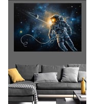 Uzayda Süzülen Parlayan Astronot Figürü Dekoratif Kanvas - Mdf Ahşap Tablo