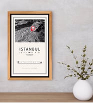 BK Gift Kişiye Özel Siyah Beyaz İstanbul Haritası Tasarımlı Dekoratif Retro Ahşap Çerçeveli Tablo-1