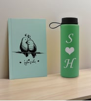 BK Gift Sevgiliye Özel İsimli Su Yeşili Defter ve Yeşil Cam Matara Hediye Seti-4, Sevgiliye Hediye, Sevgililer Günü, Yeni İş Hediyesi