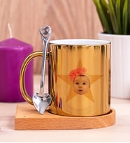 Kişiye Özel Pembe Yıldız Kafa Fotoğraflı Ahşap Altlıklı Gold Kupa Bardak