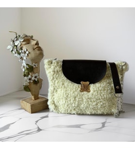BYEhandmade El Yapımı Kem Rengi Teddy Omuz Çantası