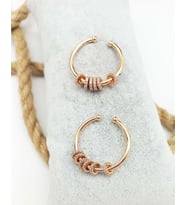 Yuvarlak Taş Detaylı Ring Model Gold Rose Renk Kıkırdak Küpe