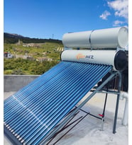 SÖNMEZ ENERJİ 24x Vakum Tüplü Güneş Enerjili Su Isıtma Sistemi (Siyah - Beyaz)