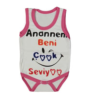 Kız Bebek Beyaz Fuşya Biyeli Anaannem Beni Seviyor Yazılı Askılı Zıbın