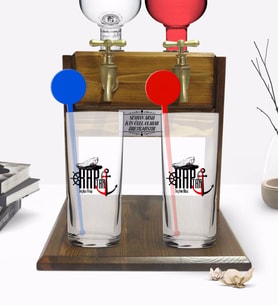 BK Gift Kişiye Özel Renkli Baskılı Kaptan Tasarımlı İkili Vodka Bardağı ve Çift Musluklu Doğal Ahşap Vodka Standı-2 (Model 1)