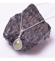 Prehnite Taşı Gümüş Kolye - Küçük Boy