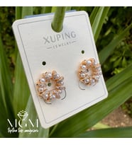 Xuping Taşlı İnci Detaylı Küpe