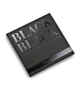 Fabriano Black Black Çok Amaçlı Pürüzsüz Yüzeyli Blok 300 gr. 20x20 cm. 20 yp. 