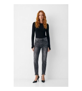Kadın Gri Skinny Fit Püsküllü Paça Dar Kalıp Jean Pantolon