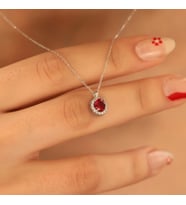 925 Ayar Gümüş Kırmızı Taşlı Yuvarlak Kolye