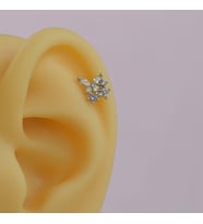 Mini Çiçekli ve Kelebekli Tragus Helix Piercing Kıkırdak Silver Renk (Çok Renkli)