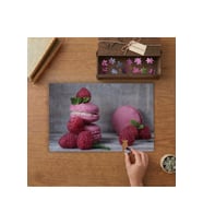 Pembe Makaronlar ve Frambuazlar Tasarımı 240 parça Ahşap Puzzle Ahşap Kutuda MP09177