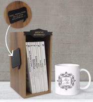 BK Gift Kişiye Özel İsimli Ahşap Kütüphanede Dünya Klasikleri Seti (9 Kitap Takım) ve Kupa Bardak Hediye Seti