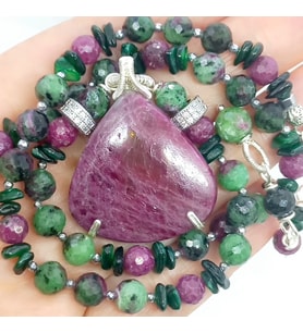 2304 Rubyzoisite kök Yakut el yapımı kolye