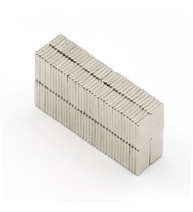 20 Adet 15x10x1.5 Mm Köşeli Neodyum Mıknatıs N35 Magnet Dayanıklı Nikel Kaplama