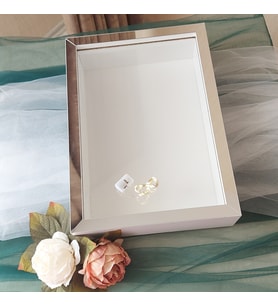 25X35 BEYAZ-GÜMÜŞ LEDLİ DERİN ANI ÇERÇEVESİ- NİŞAN SÖZ GÜLLERİNİZ İÇİN ÇERÇEVELER