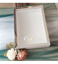 25X35 BEYAZ-GÜMÜŞ LEDLİ DERİN ANI ÇERÇEVESİ- NİŞAN SÖZ GÜLLERİNİZ İÇİN ÇERÇEVELER