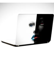 Yüz Siyah Beyaz Laptop Sticker 12 İnch (29X24CM)
