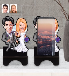 BK Gift Kişiye Özel Evleniyoruz Karikatürlü Ahşap Biblo Telefon Standı-6