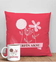 BK Gift Kişiye Özel İsimli Anneler Günü Tasarımlı Kırmızı Kırlent Yastık ve Kupa Seti, Anneye Hediye, Ev Dekorasyonu, Anneler Günü Hediyesi-4