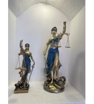Avukat Adalet Kadın  Heykeli Themis Terazi Dekoratif (Mavi)