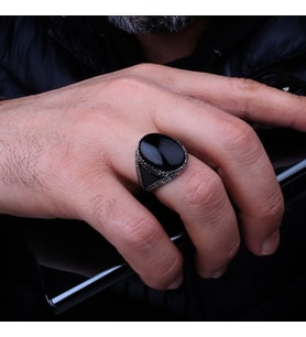 Onix Taşlı Oval Model 925 Ayar Gümüş Erkek Yüzük (Gri)