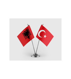 Arnavutluk ve Türkiye Bayrağı İkili Saten Masa Bayrağı Takımı