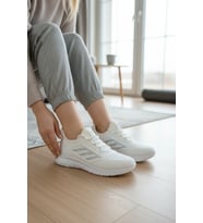 Enoch Kadın Esnek Tabanlı Günlük Spor Ayakkabı Rahat Yürüyüş Sneaker (Beyaz)