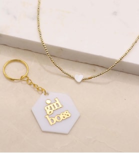 Girl Boss Gold Detaylı Anahtarlık, Kalpli Boncuk Kolye İkili Set