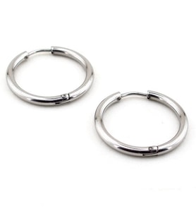 Büyük Boy 24 Mm Gümüş Renkli Çelik Erkek Halka Küpe E513