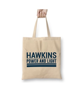 Stranger Things Hawkins Power And Light Beyaz Bez Çanta Uzun Saplı Alışveriş Çantası Plaj Çantası